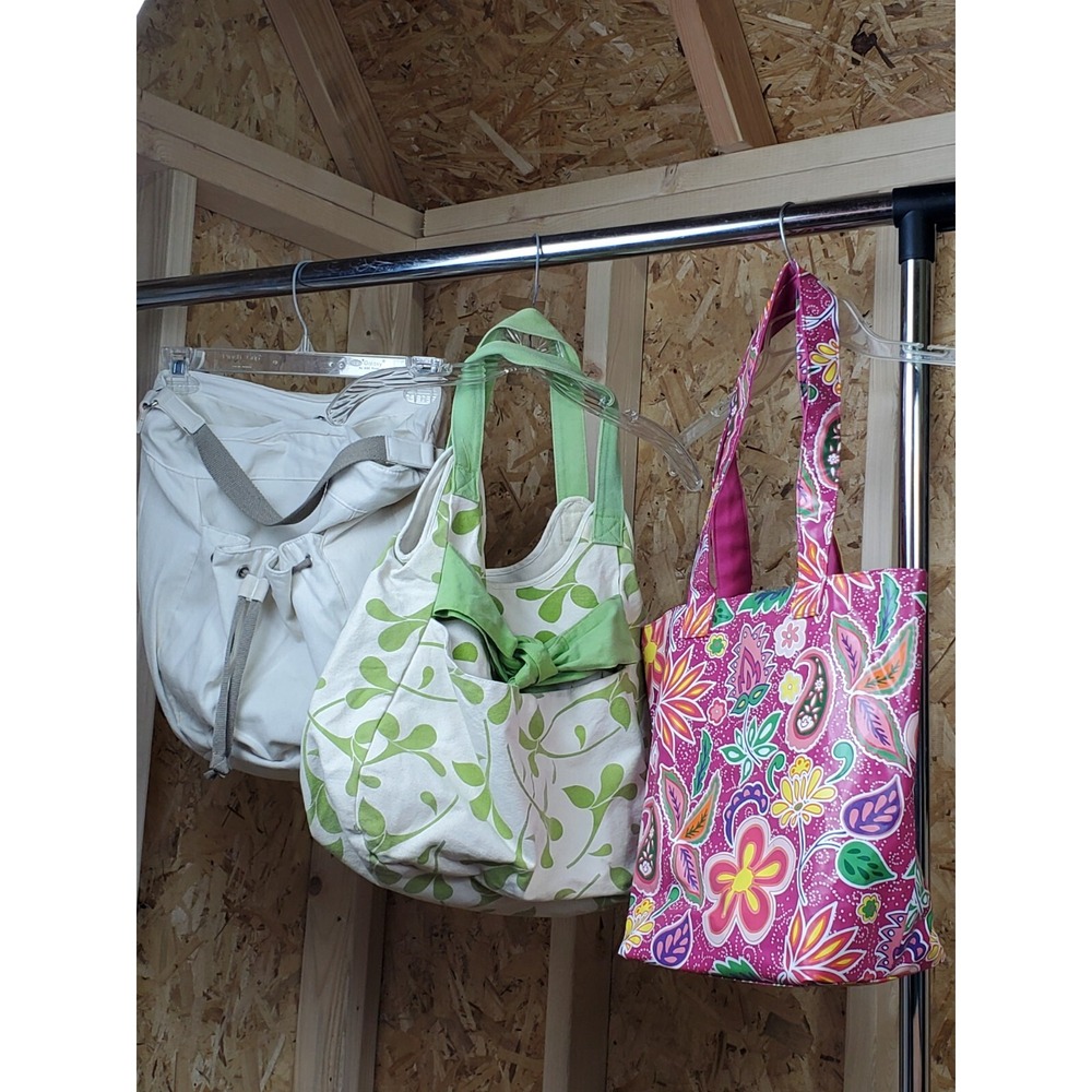 Lot Of 3 Totes 1 = Women of Faith Bag 2 = Zipper, Inside Pockets, Snaps 1 = Viny